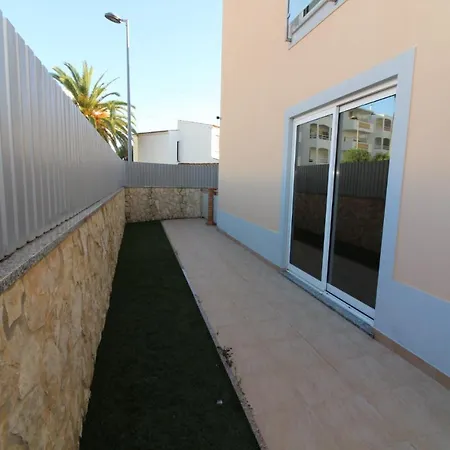 Oura Oasis Appartamento